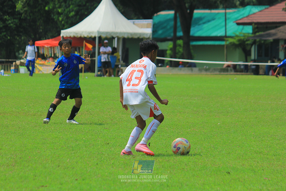 ijl u11 100526 steelford united vs isa marzuki bandriawan