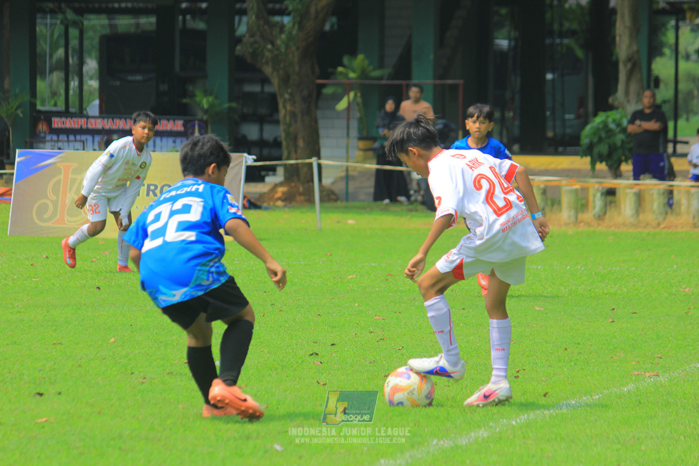 ijl u11 100526 steelford united vs isa marzuki bandriawan
