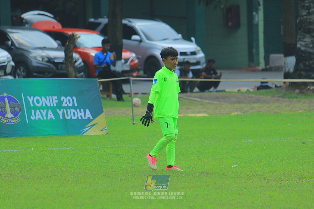 ijl u11 100526 steelford united vs isa marzuki bandriawan