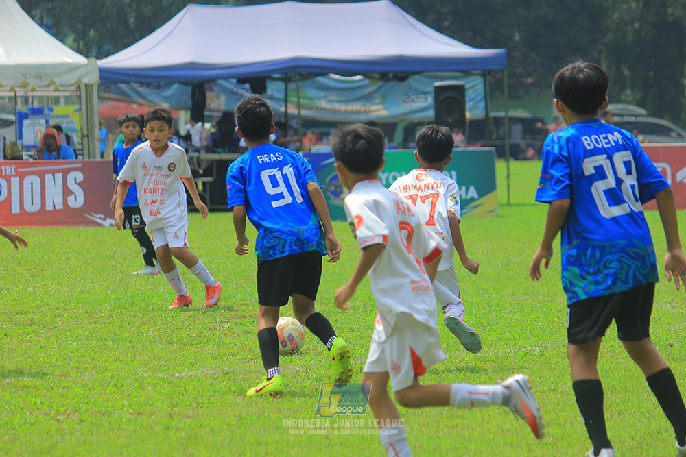 ijl u11 100526 steelford united vs isa marzuki bandriawan