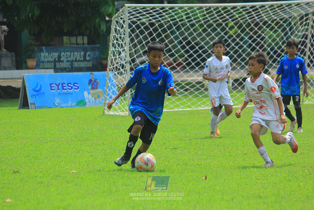 ijl u11 100526 steelford united vs isa marzuki bandriawan