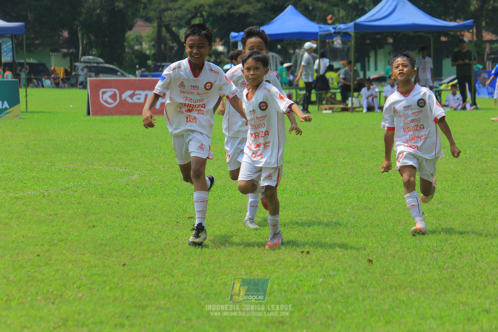 ijl u11 100526 steelford united vs isa marzuki bandriawan