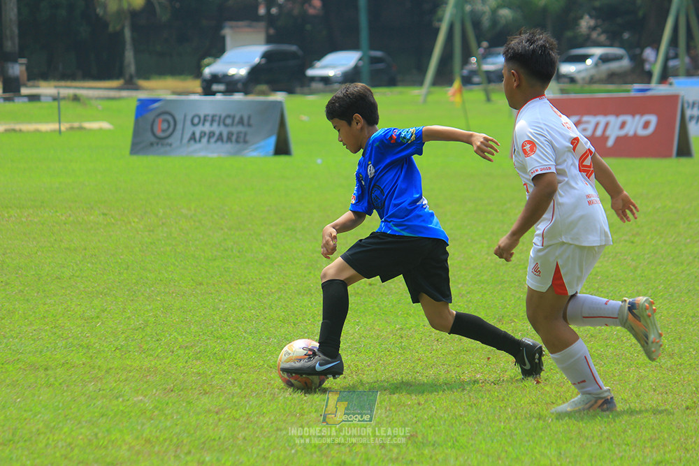 ijl u11 100526 steelford united vs isa marzuki bandriawan