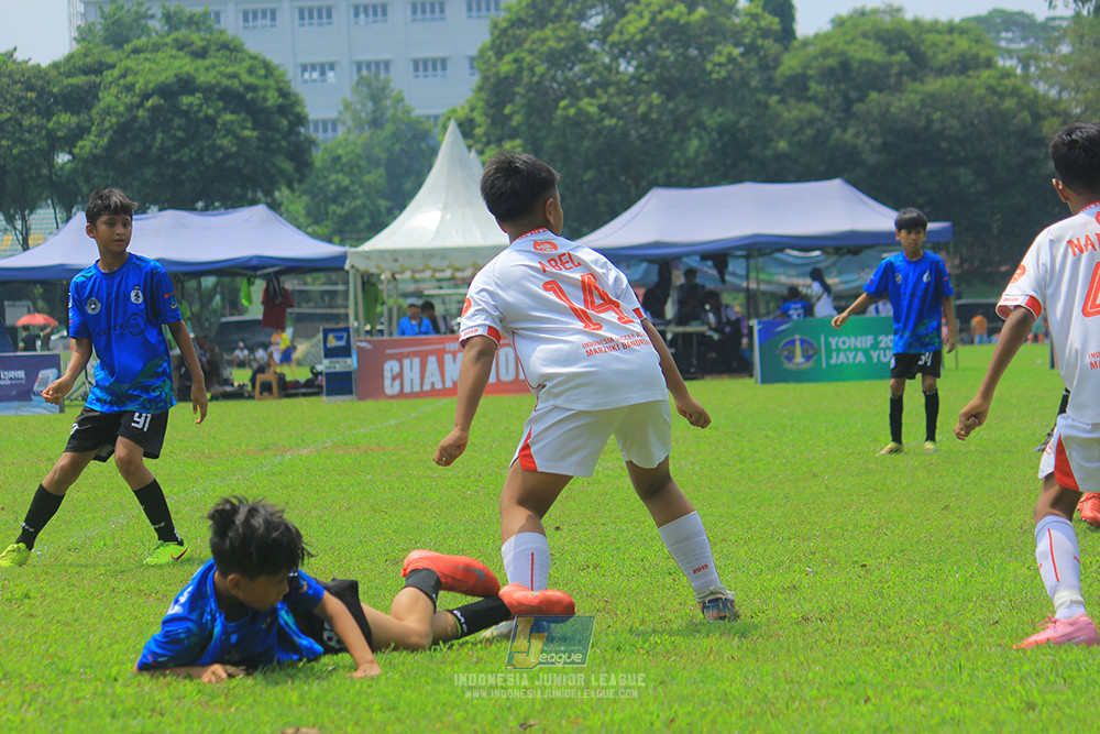 ijl u11 100526 steelford united vs isa marzuki bandriawan
