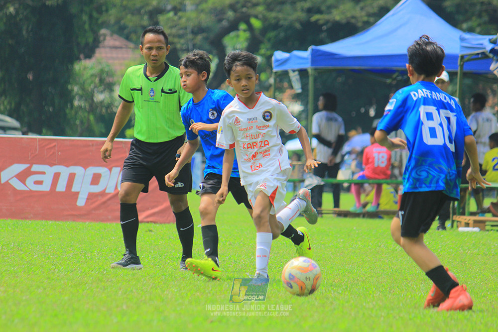 ijl u11 100526 steelford united vs isa marzuki bandriawan