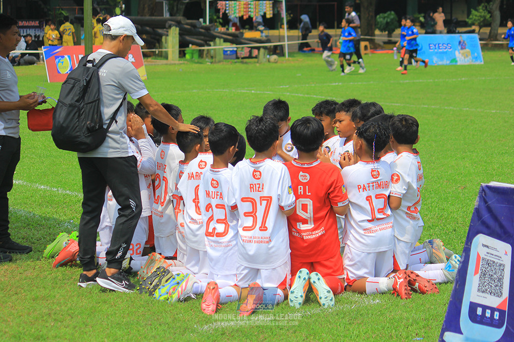 ijl u11 100526 steelford united vs isa marzuki bandriawan