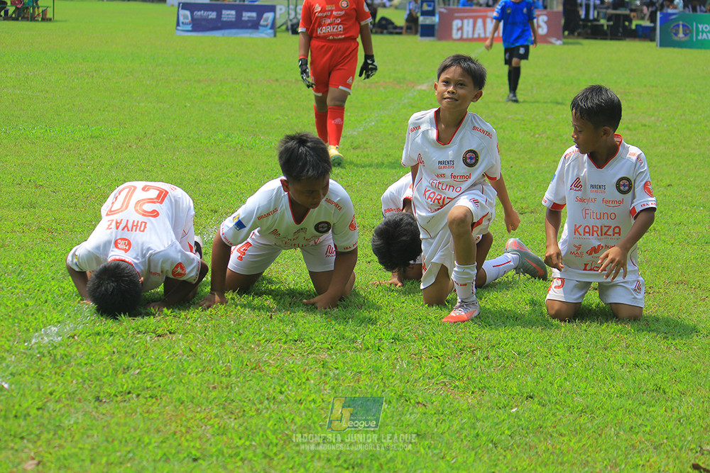 ijl u11 100526 steelford united vs isa marzuki bandriawan