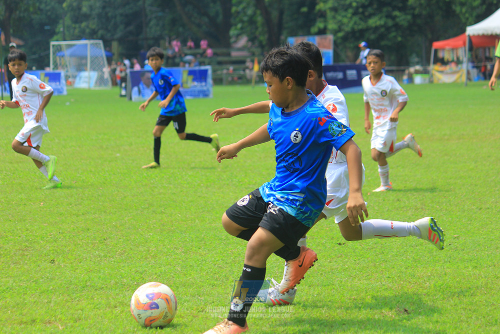ijl u11 100526 steelford united vs isa marzuki bandriawan
