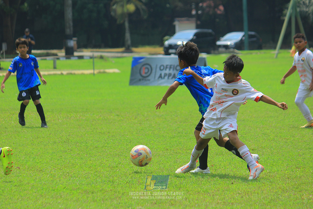 ijl u11 100526 steelford united vs isa marzuki bandriawan