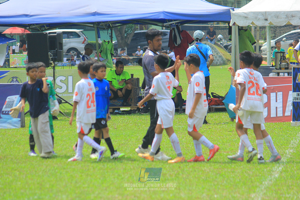 ijl u11 100526 steelford united vs isa marzuki bandriawan