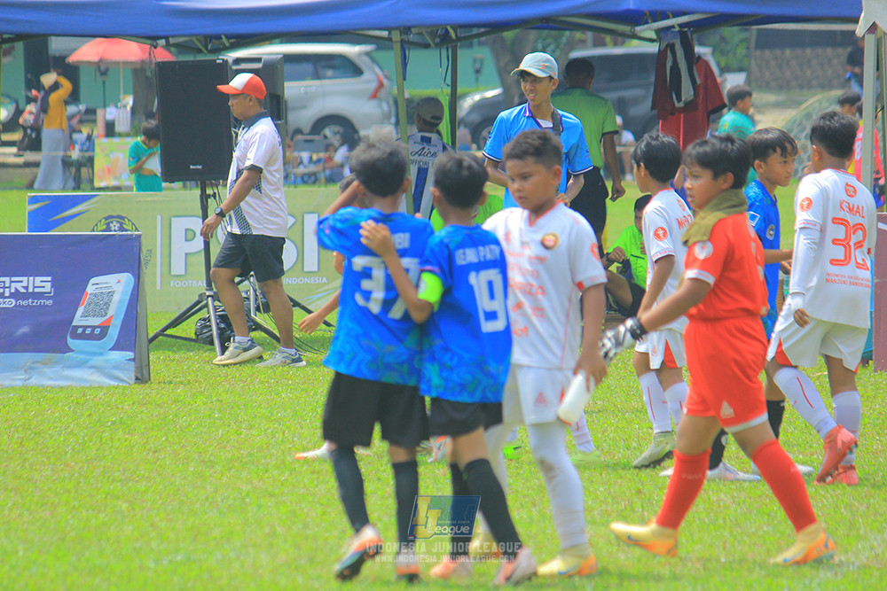 ijl u11 100526 steelford united vs isa marzuki bandriawan