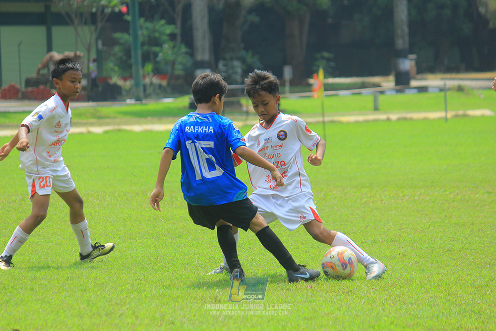 ijl u11 100526 steelford united vs isa marzuki bandriawan