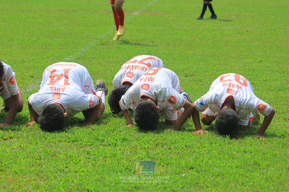 ijl u11 100526 steelford united vs isa marzuki bandriawan