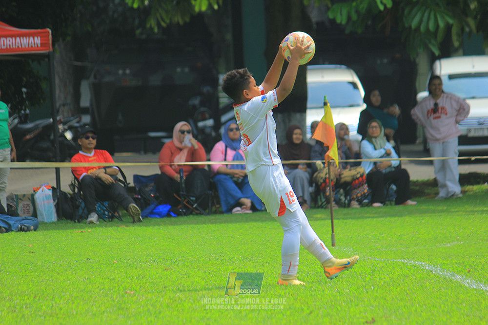 ijl u11 100526 steelford united vs isa marzuki bandriawan