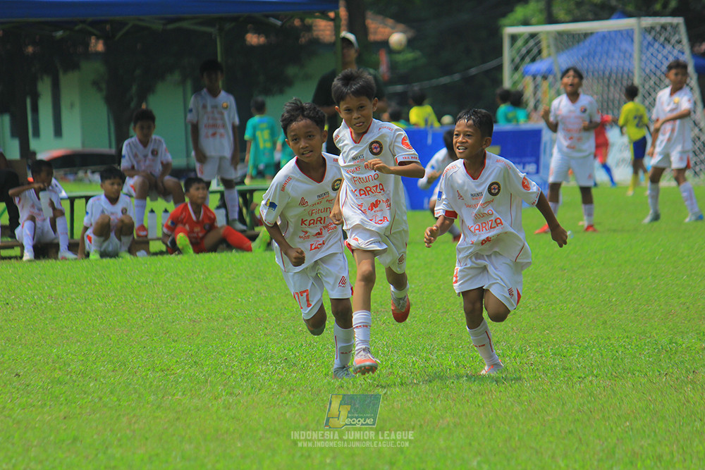 ijl u11 100526 steelford united vs isa marzuki bandriawan