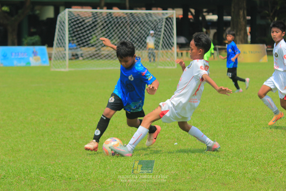 ijl u11 100526 steelford united vs isa marzuki bandriawan