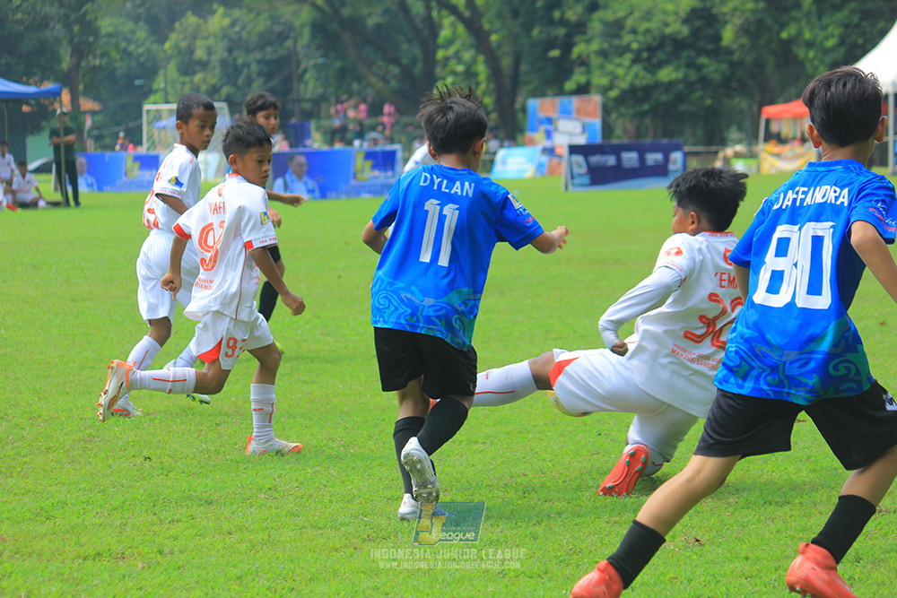 ijl u11 100526 steelford united vs isa marzuki bandriawan