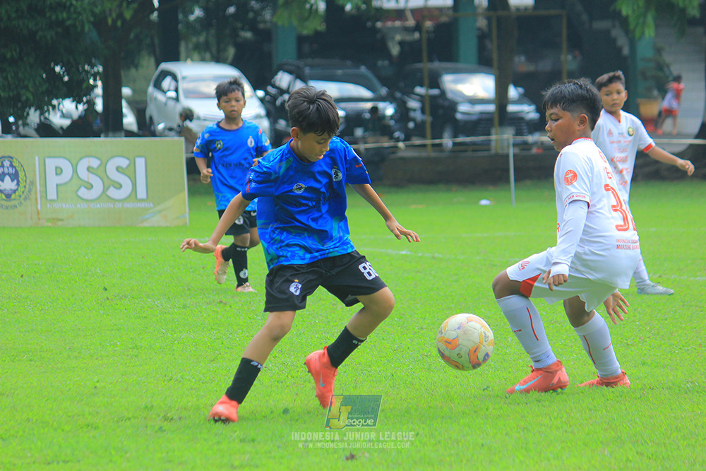 ijl u11 100526 steelford united vs isa marzuki bandriawan
