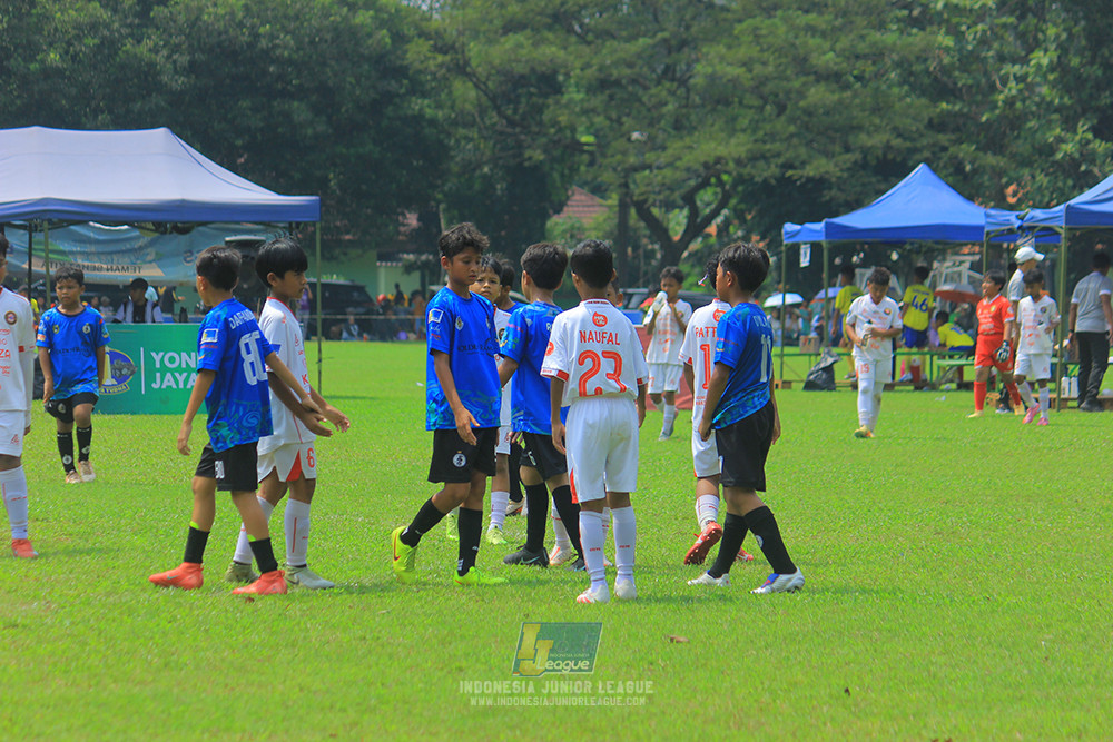 ijl u11 100526 steelford united vs isa marzuki bandriawan