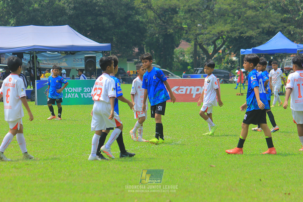 ijl u11 100526 steelford united vs isa marzuki bandriawan