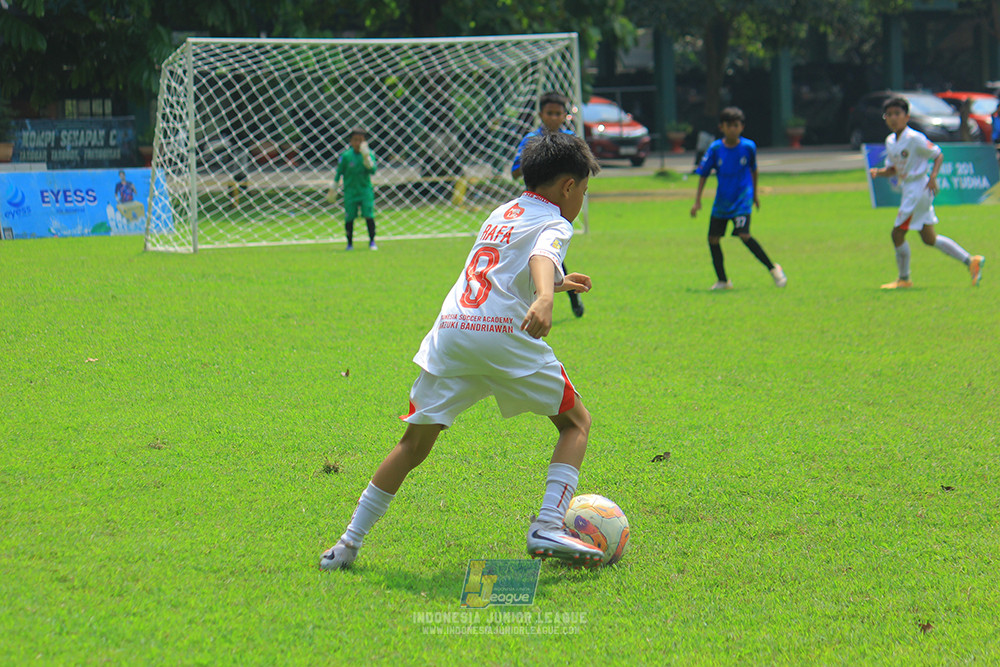 ijl u11 100526 steelford united vs isa marzuki bandriawan