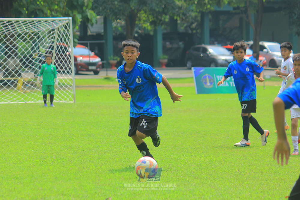 ijl u11 100526 steelford united vs isa marzuki bandriawan