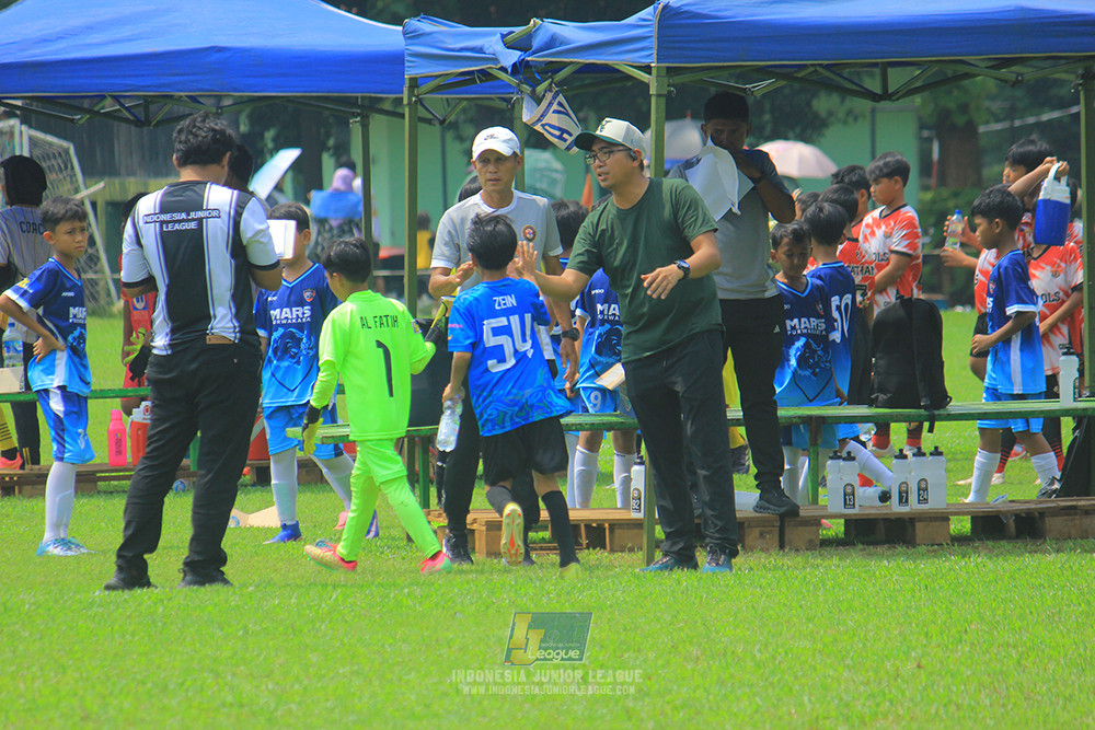 ijl u11 100526 steelford united vs isa marzuki bandriawan