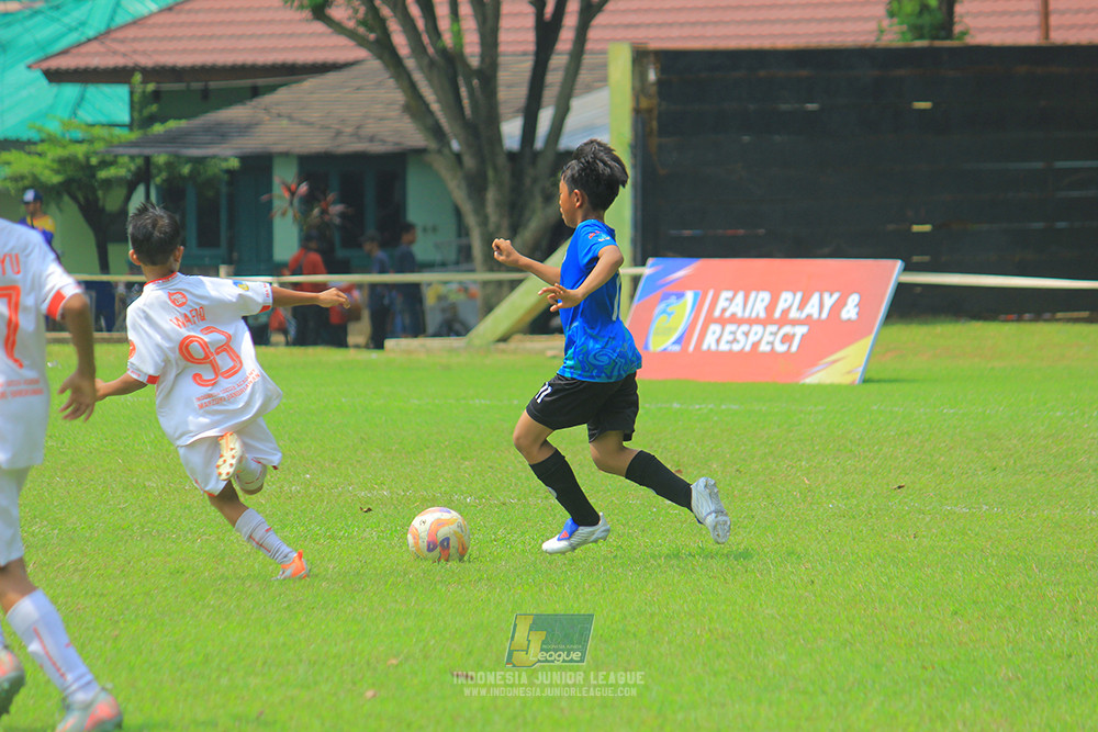 ijl u11 100526 steelford united vs isa marzuki bandriawan