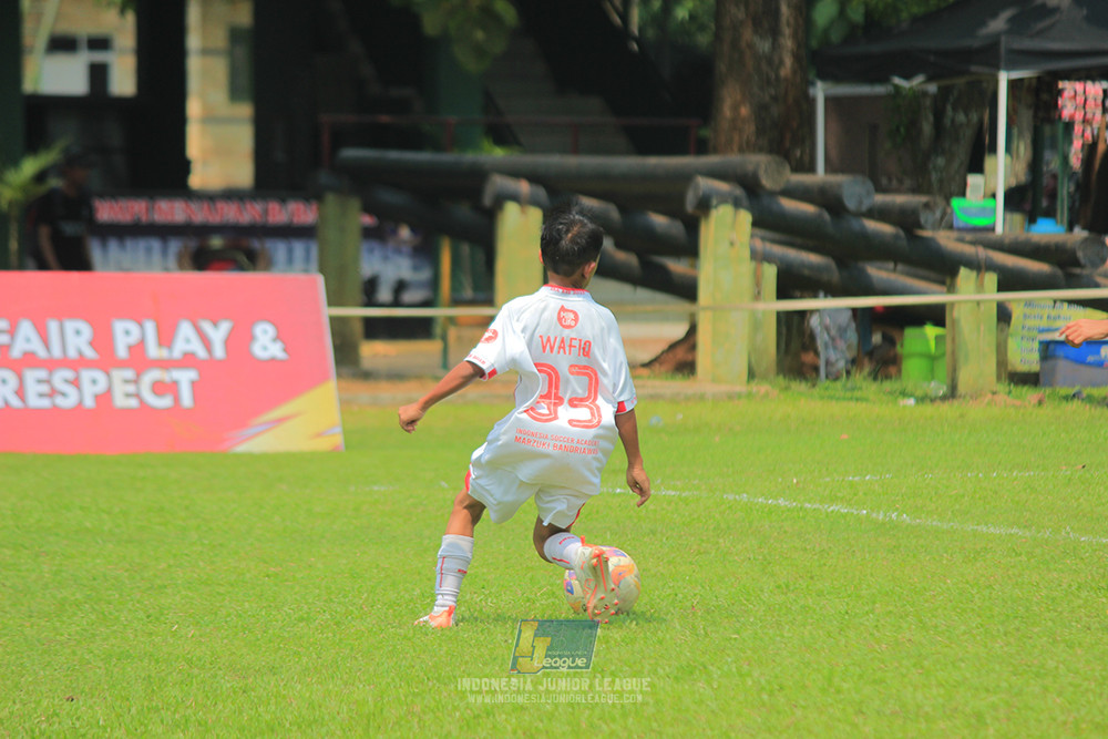 ijl u11 100526 steelford united vs isa marzuki bandriawan