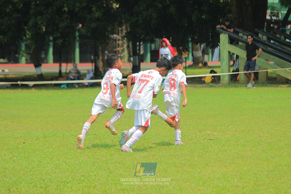 ijl u11 100526 steelford united vs isa marzuki bandriawan