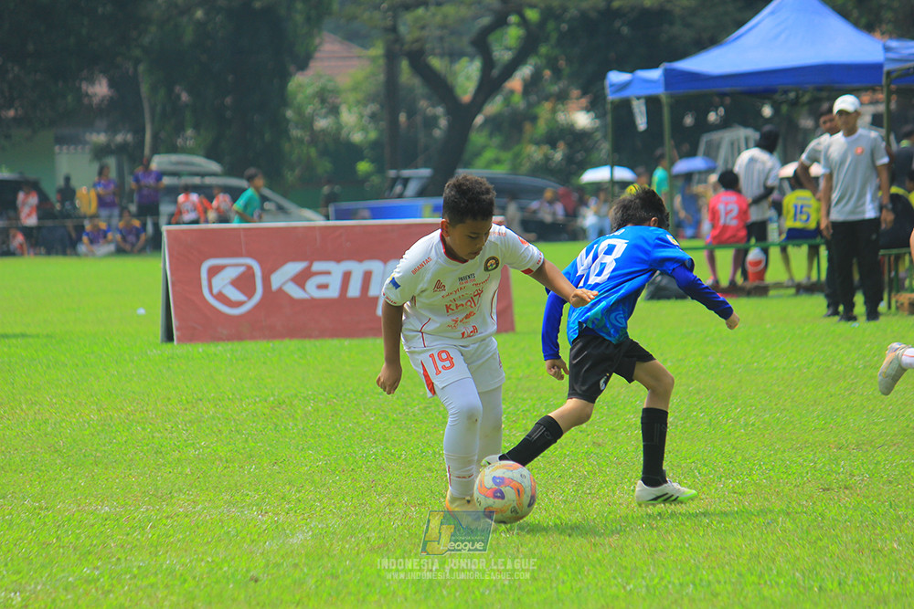 ijl u11 100526 steelford united vs isa marzuki bandriawan