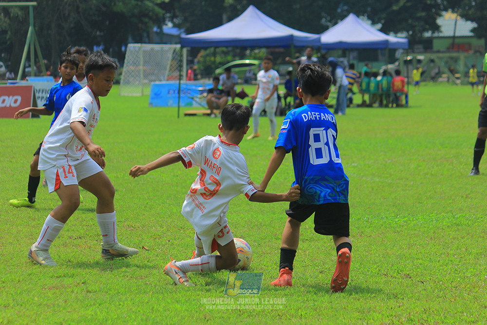 ijl u11 100526 steelford united vs isa marzuki bandriawan