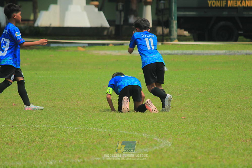 ijl u11 100526 steelford united vs isa marzuki bandriawan