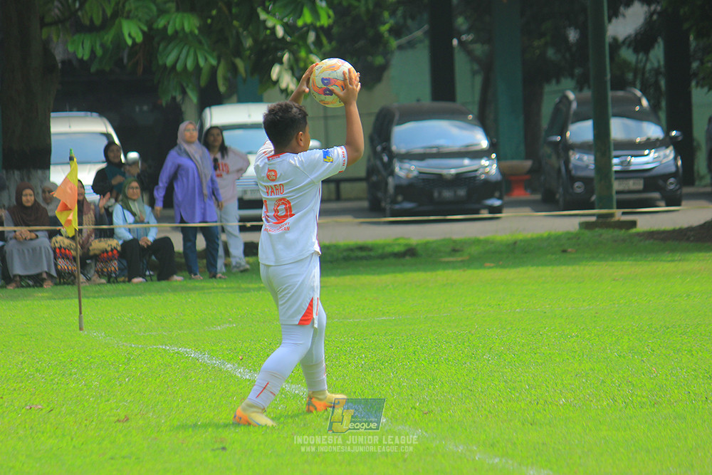 ijl u11 100526 steelford united vs isa marzuki bandriawan