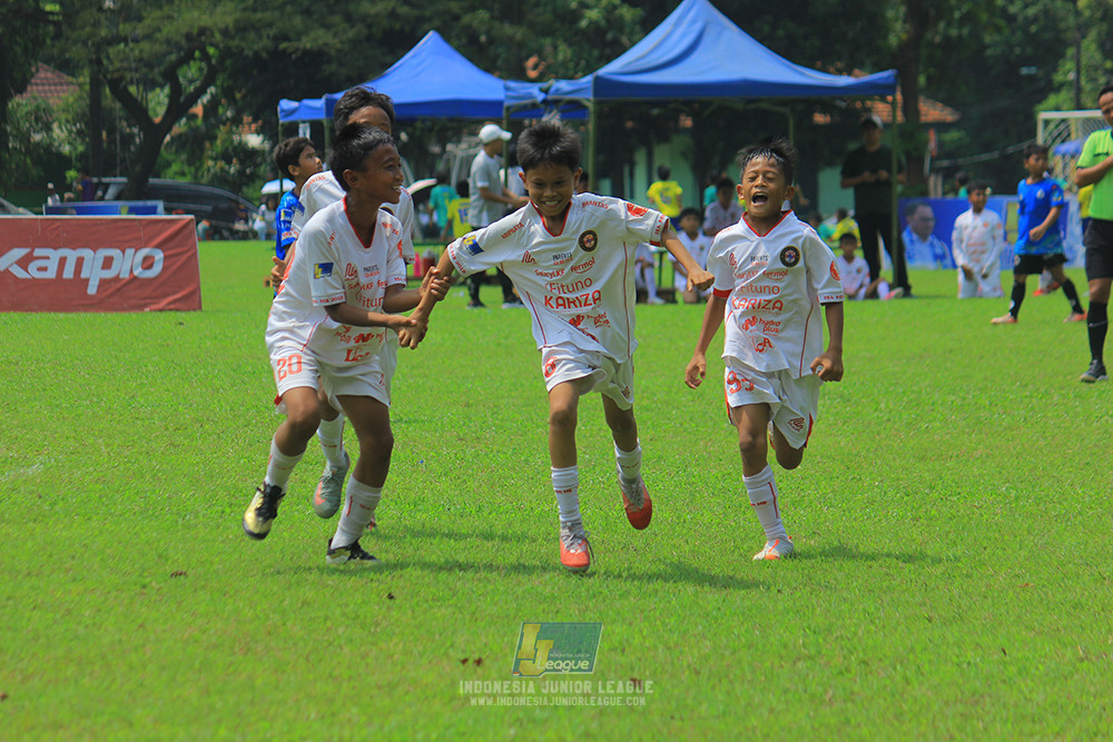 ijl u11 100526 steelford united vs isa marzuki bandriawan