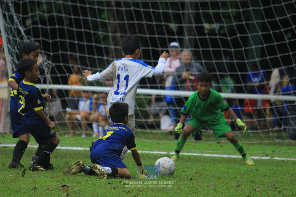 ijl u11 110126 brazillian ss senayan vs asia football school