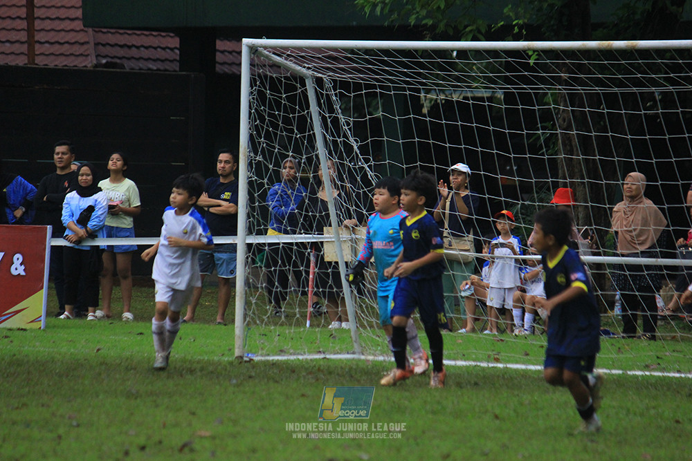 ijl u11 110126 brazillian ss senayan vs asia football school