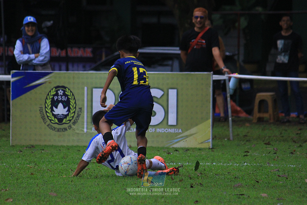 ijl u11 110126 brazillian ss senayan vs asia football school
