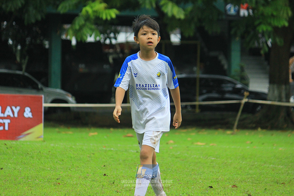 ijl u11 110126 brazillian ss senayan vs asia football school