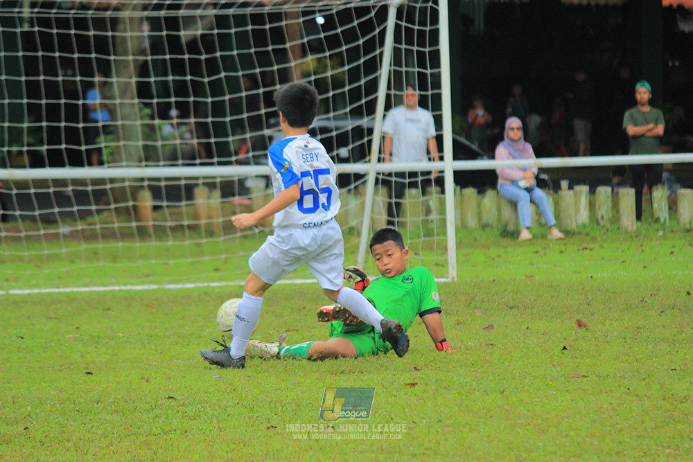 ijl u11 110126 brazillian ss senayan vs asia football school