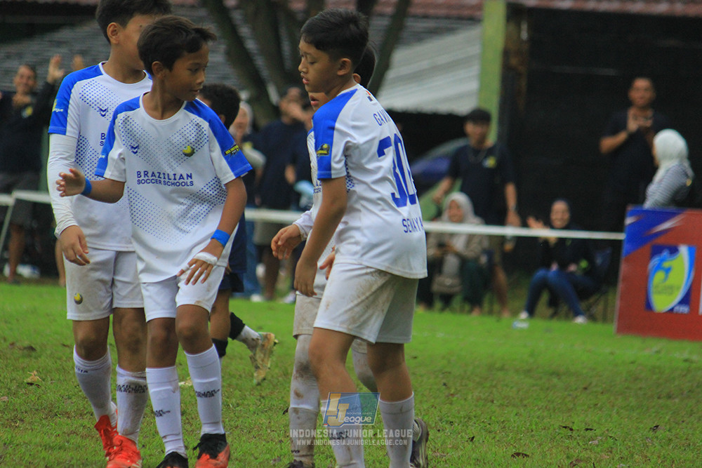 ijl u11 110126 brazillian ss senayan vs asia football school