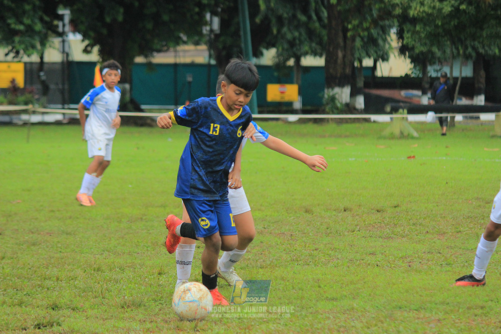 ijl u11 110126 brazillian ss senayan vs asia football school