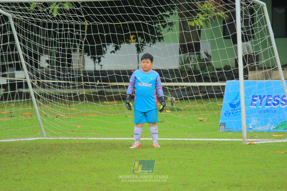 ijl u11 110126 brazillian ss senayan vs asia football school