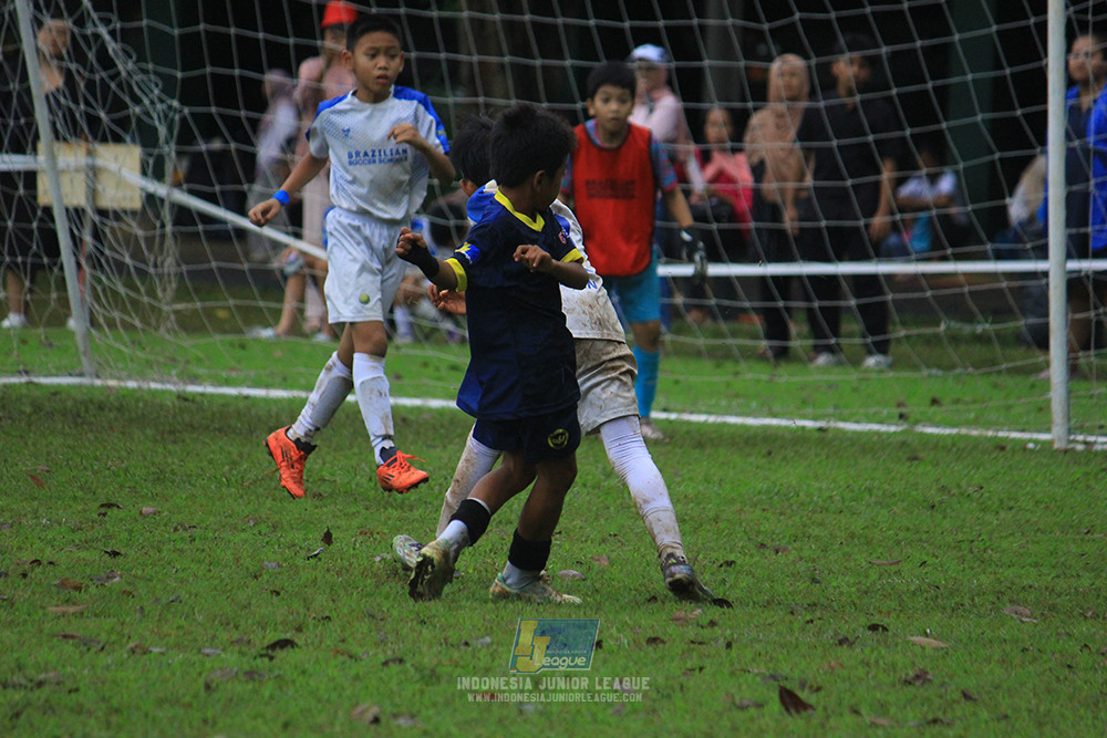 ijl u11 110126 brazillian ss senayan vs asia football school