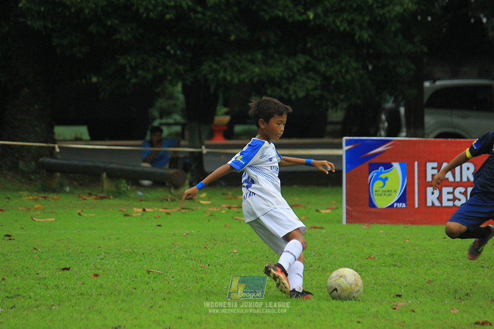 ijl u11 110126 brazillian ss senayan vs asia football school