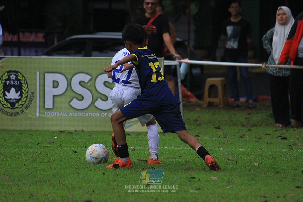 ijl u11 110126 brazillian ss senayan vs asia football school