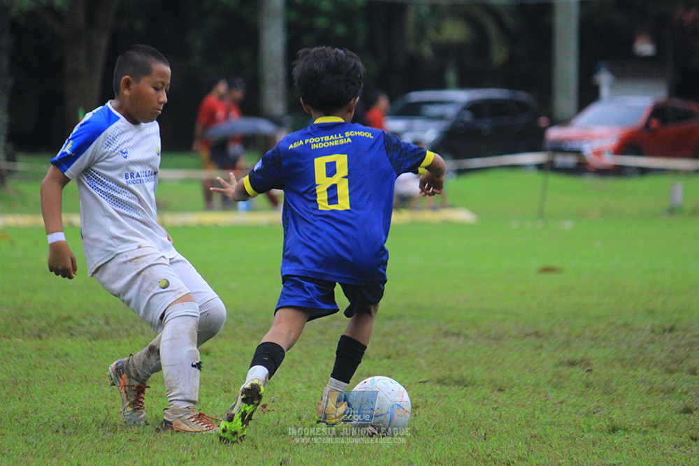 ijl u11 110126 brazillian ss senayan vs asia football school