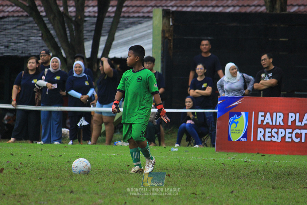 ijl u11 110126 brazillian ss senayan vs asia football school