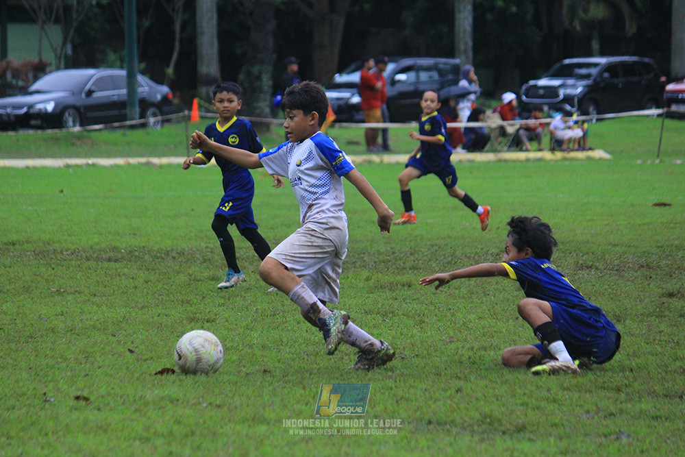 ijl u11 110126 brazillian ss senayan vs asia football school