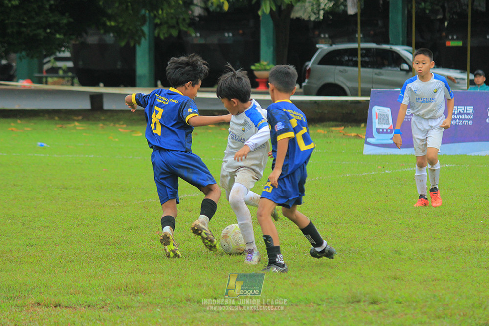 ijl u11 110126 brazillian ss senayan vs asia football school